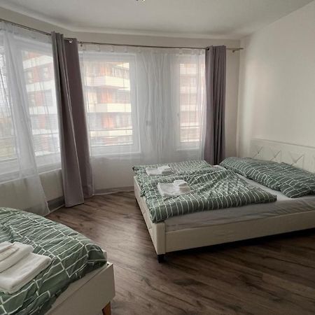Air-Conditioned, 2 Room Apartment With Balcony, New Building Raca Bratislava Dış mekan fotoğraf